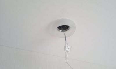Светильники точечные в ванную комнату &mdash; выбор и установка своими руками